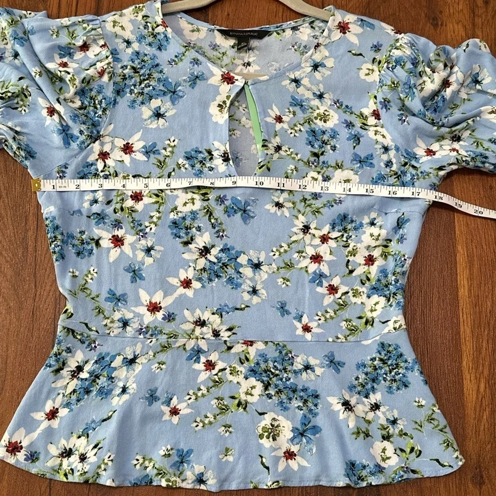Banana Republic Floral Keyhole Peplum Top In Light Blue With Tie Sleeves